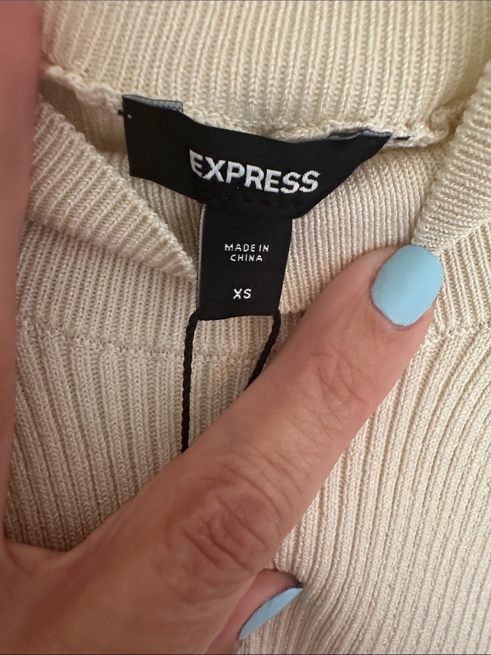 NWT Express Cream Ribbed Mock Neck Sleeveless Top - Picture 4 of 4